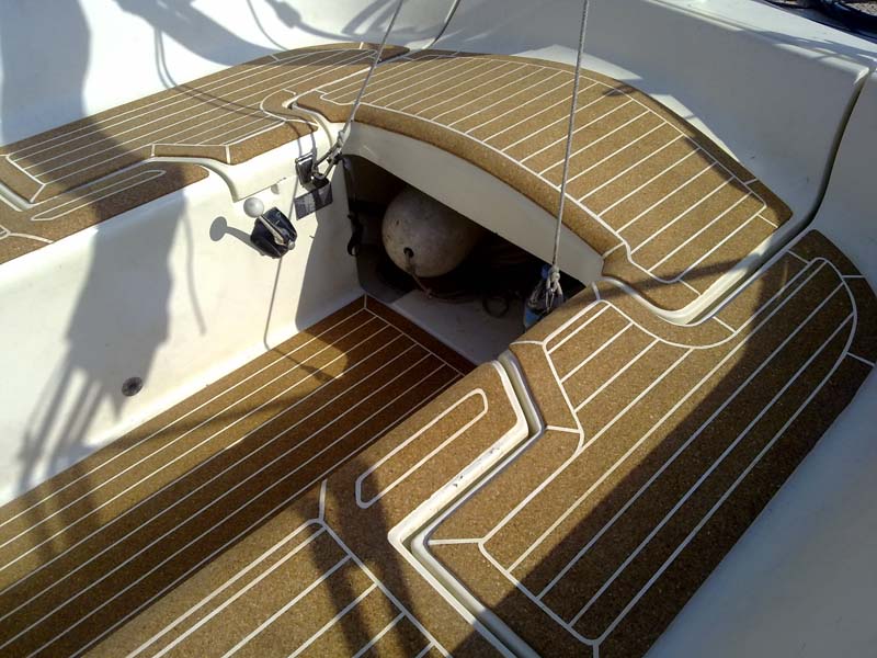 sailboat cockpit floor covering